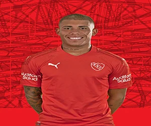 Ayrton Costa, defensor de Independiente